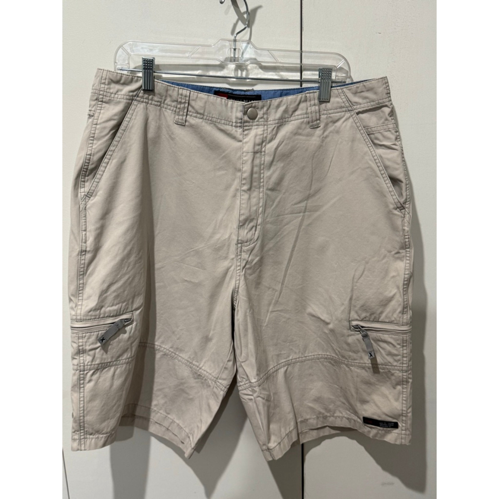 Men's Industrial Exchange Beige khaki Cargo Shorts Waist 36 inseam 11 inches